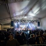 GALERIA – Rock na Praça reúne público e celebra 25 anos de história com show da banda Cachorro Grande