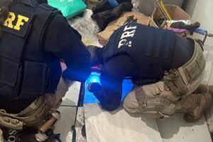 Ação policial descobre depósito subterrâneo com mais de 200 Kg de cocaína em Itajaí
