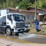 Mais de 60 frentes de limpeza e manutenção mobilizam equipes em Brusque