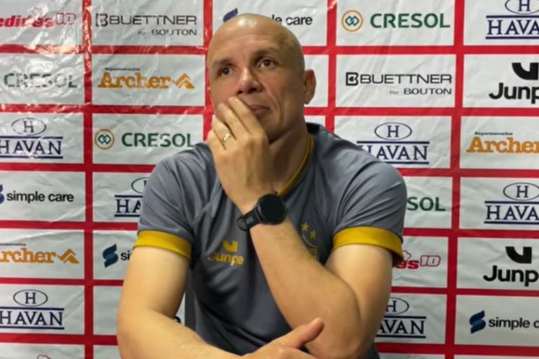 Higo Magalhães valoriza reação do Brusque após empate com a Inter de Limeira