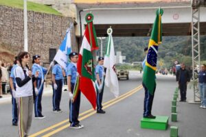 Brusque leva 47 grupos para a Avenida no desfile de 7 de Setembro