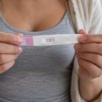 Mulher engravida após falha em implante contraceptivo; Médica e clínica são condenadas