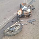 Motociclista morre e passageiro fica gravemente ferido em colisão frontal na SC-161