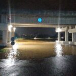 Fortes chuvas interditam acesso de Araranguá (SC) pela BR-101