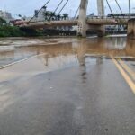 Beira-Rio tem trechos interditados após Itajaí-Mirim atingir 4,88m, em Brusque