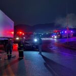 Diesel fica espalhado na pista após batida entre carro e caminhão em Ilhota (SC)