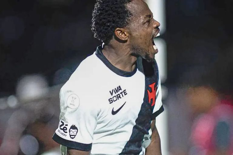 Vasco e Palmeiras avançam e se enfrentam na semi da Copa do Brasil
