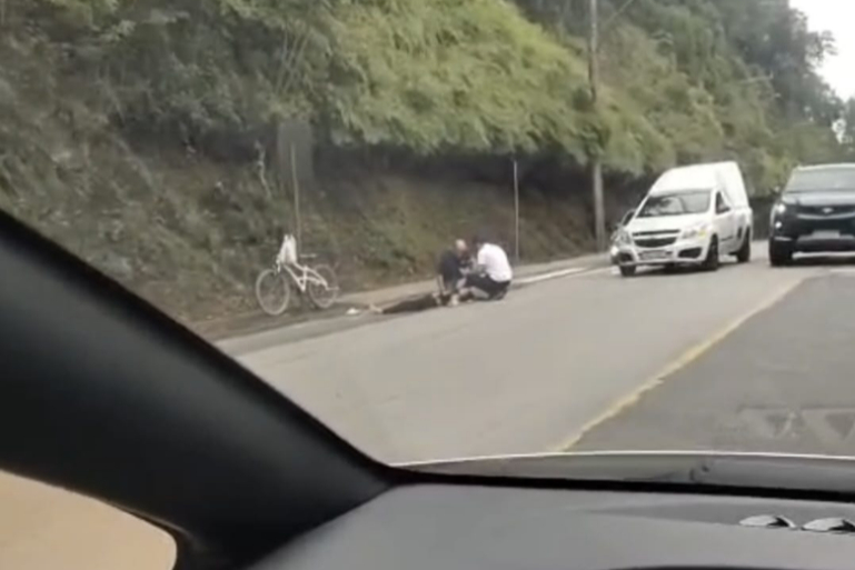 Atropelamento deixa ciclista ferida no bairro Guarani, em Brusque