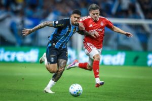 Grêmio vence o Internacional e avança à semifinal da Copa do Brasil