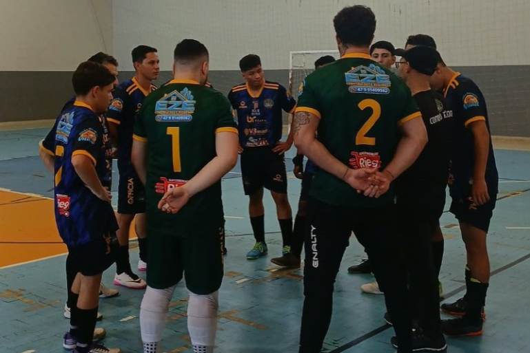 Série Prata do Futsal de Brusque tem 26 gols em quatro partidas