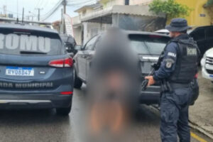Dupla é presa após manter moradores reféns por seis horas em Biguaçu