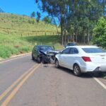 Idosa morre e cinco pessoas ficam feridas em colisão frontal na SC-159