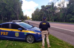 Mais de 1,4 mil flagrantes de excesso de velocidade e três mortes marcam feriadão nas BRs de SC