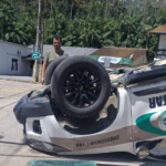 Colisão entre viatura da PM e VW Gol termina em capotamento em Brusque