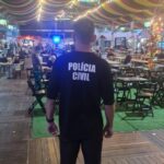 Polícia Civil conduz homem suspeito de injúria racial durante a Fenarreco, em Brusque