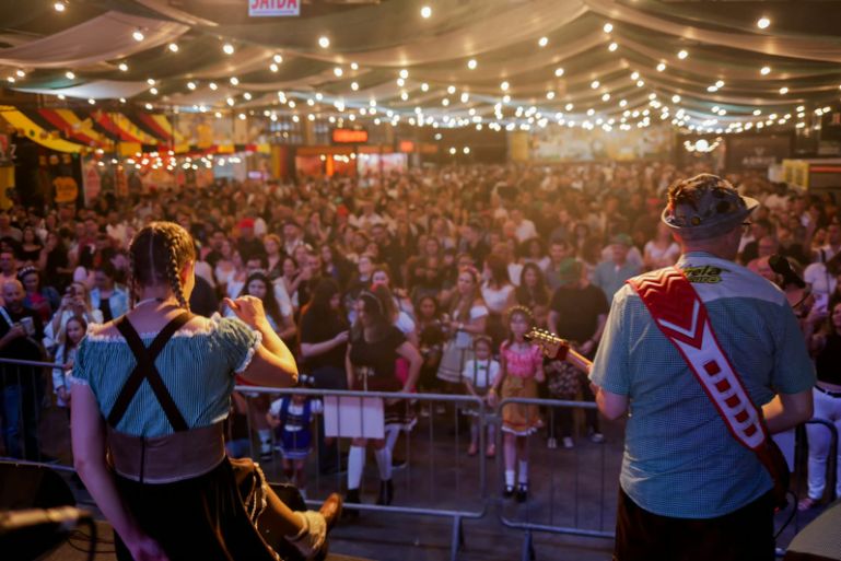 39ª Fenarreco começa nesta quinta-feira (8), com desfile na Avenida Beira Rio