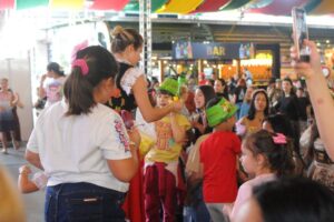 Fenarreco Mirim reúne milhares de crianças para brincar e se divertir no Pavilhão