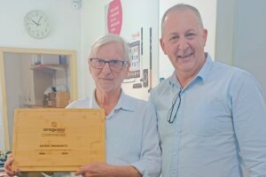 Profissional que marcou história na área técnica da Araguaia é homenageado