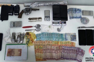 Operação contra o tráfico termina com oito detidos e apreensão de armas no Alto Vale