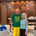 Luciano Hang recebe dona Emília, de 103 anos, que sonhava em conhecê-lo