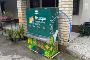 Samae garante hidratação dos foliões durante a 39ª Fenarreco