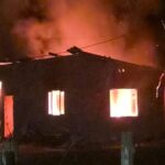 Incêndio atinge residência durante a madrugada em Ilhota (SC)