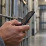 Governo cria programa para bloquear celulares usados ilegalmente em presídios