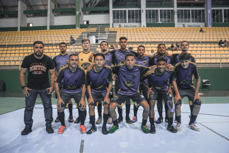Série Ouro do Futsal de Brusque tem jogos movimentados pela Chave B