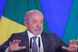 Lula é reeleito presidente do Brasil e conquista quinto mandato nas urnas