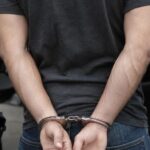 Homem procurado por roubo e tráfico é preso em Guabiruba