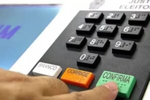 Cinco estados e o Distrito Federal escolherão o governador neste domingo (25/10)