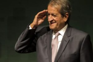 PL, partido de Flávio, reconhece vitória de Lula nas eleições