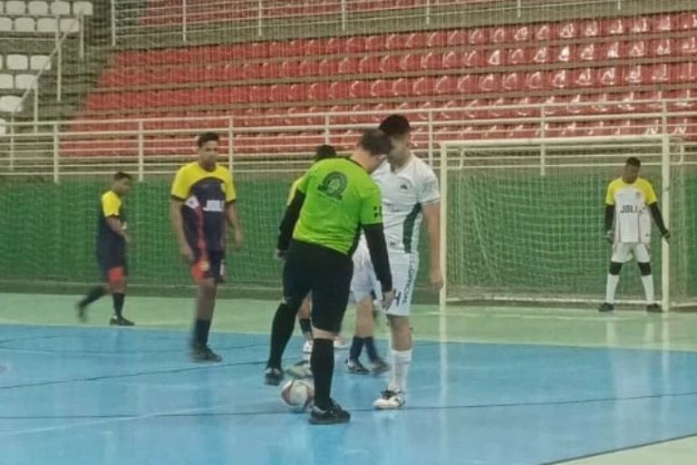 Três Trevo e Pipeline/Macom Veículos vencem pela quinta rodada da Série Ouro de Futsal