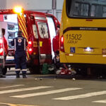 Ciclista morre após ser atropelado por ônibus em Joinville
