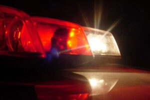Homem é agredido com tijolo e pauladas durante roubo em posto de combustível em Rio do Sul