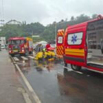 Acidente entre carro e moto mobiliza Bombeiros em Brusque