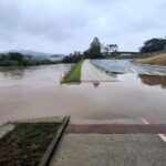 Rio Itajaí-Mirim começa a baixar após atingir 3,99 metros em Brusque